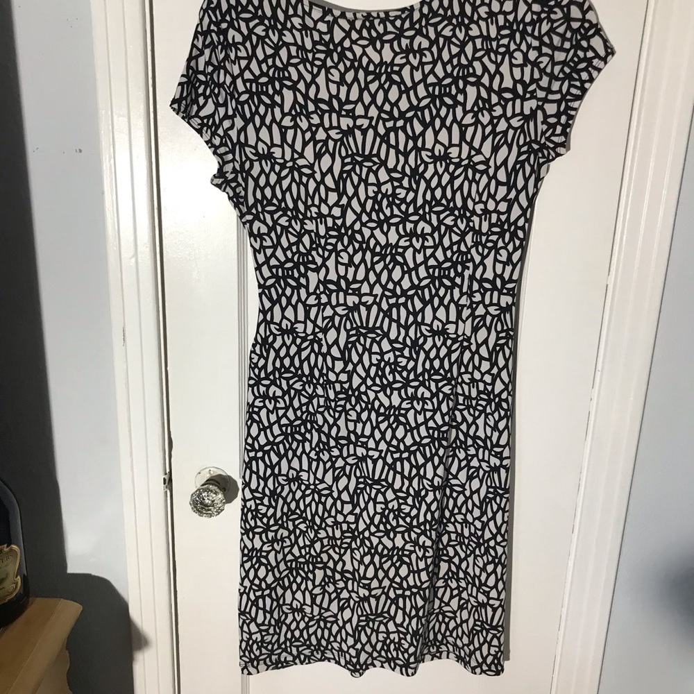 Black and white New York and Company dress - Picture 4 of 4